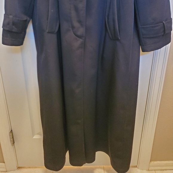 Long trench style women's jacket - Picture 2 of 5